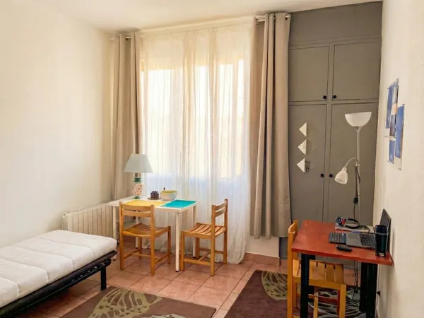 Studio 1 pièce 21 m²