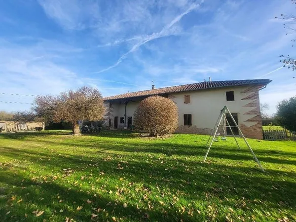 Maison 12 pièces 254 m²