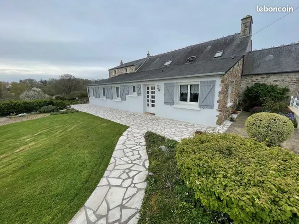 Longère 6 pièces 138 m²