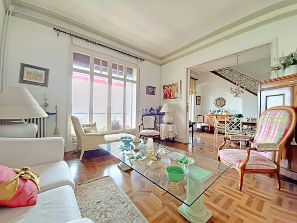 Secteur Prado, en dernier étage, T3 102m2 avec terrasses
