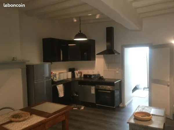 Appartement dans maison de village BIEN LIRE L'ANNONCE