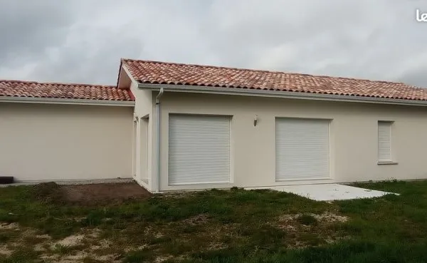 Maison de plain pied avec garage - 100 m² - 3 chambres