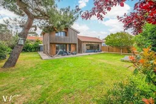 Maison 7 pièces 135 m²