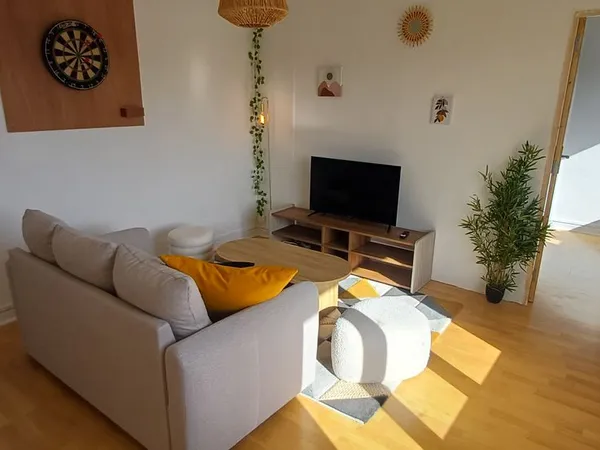 Appartement - 6 pièces - 81m²