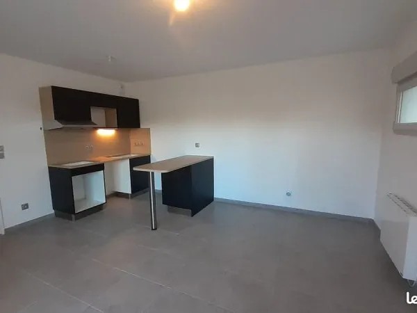Location appartement T2 + garage