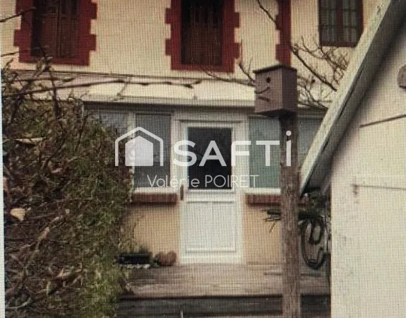 PETIT PIED-À-TERRE EN BORD DE MER