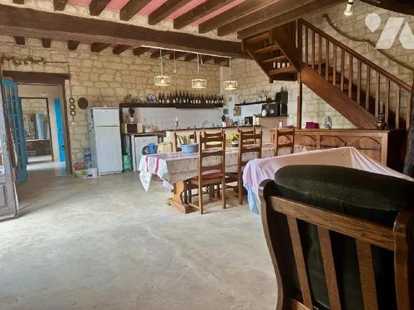 Maison 4 pièces 225 m²