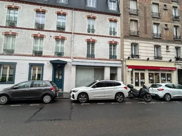 Bureaux Atypiques avec jardin Boulogne/Quai de Seine.