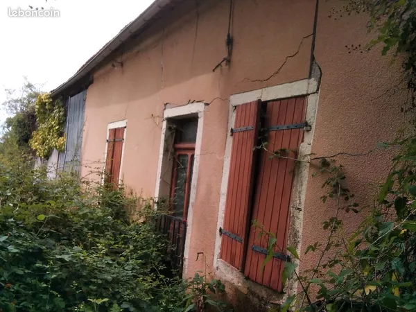Maison ancienne avec travaux