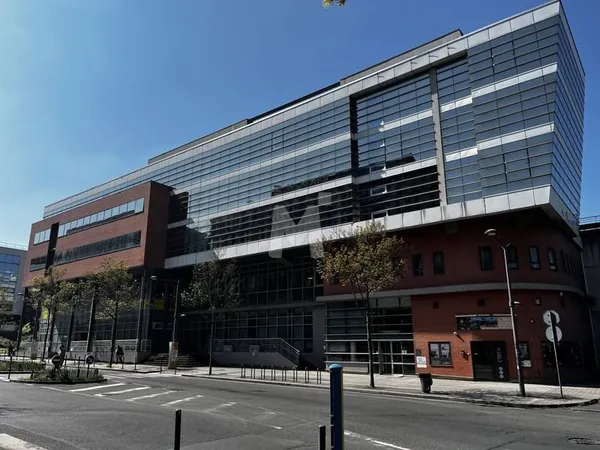 Bureaux 1745 m²