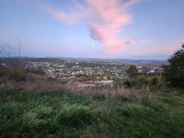 Terrain de 1500 m2 - avec permis - vue - centre-ville - arb