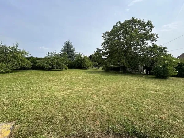 Terrain Constructible non viabilisé