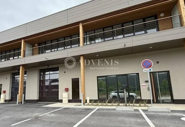 Local d'activité 311 m²
