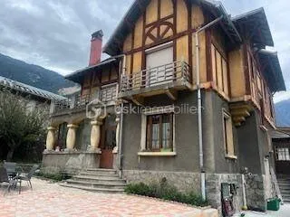 Maison 5 pièces 229 m²