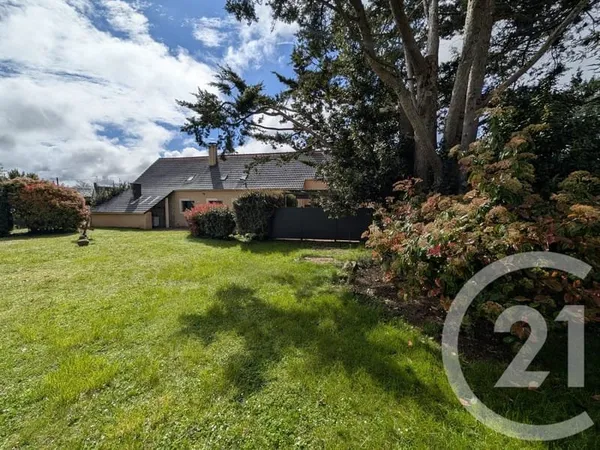 Maison 5 pièces 240 m²
