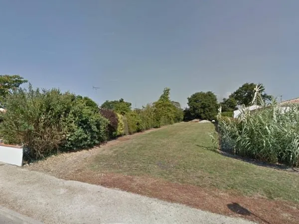 Terrain constructible 300 m²