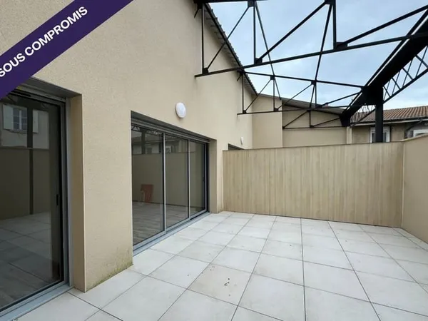 VALENCE HYPER CENTRE - APPARTEMENT 3 PIECES RENOVE DE 82.88M