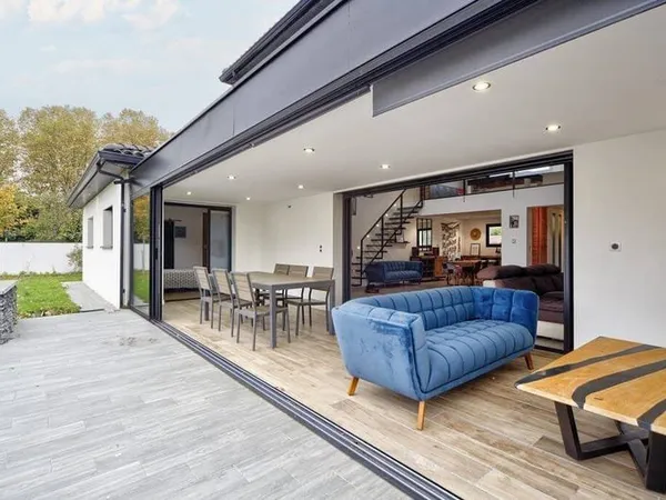 Villa 7 pièces 250 m²
