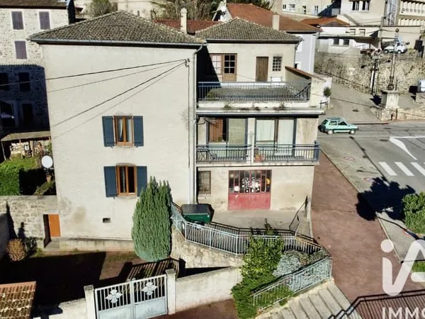Maison 7 pièces 194 m²