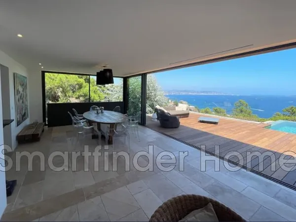 Maison 6 pièces 300 m²