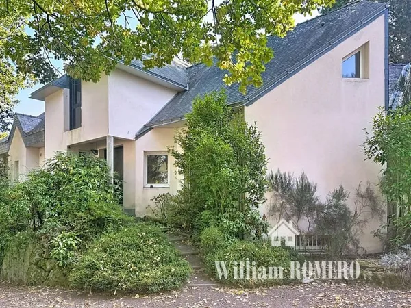 Villa 7 pièces 236 m²