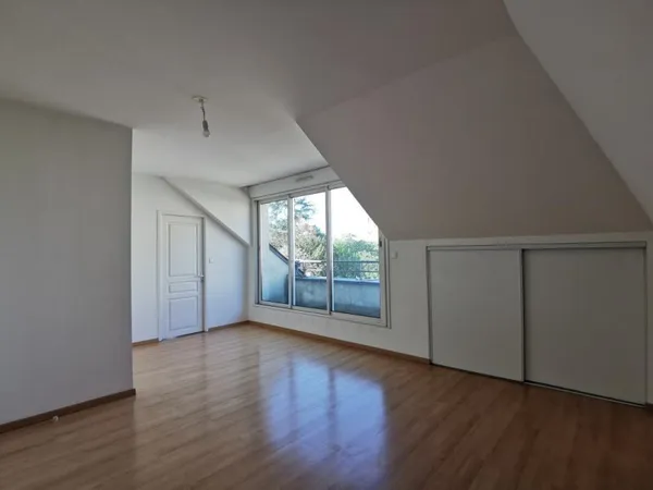 Loue T4 - 100.66m² - Nantes 44000