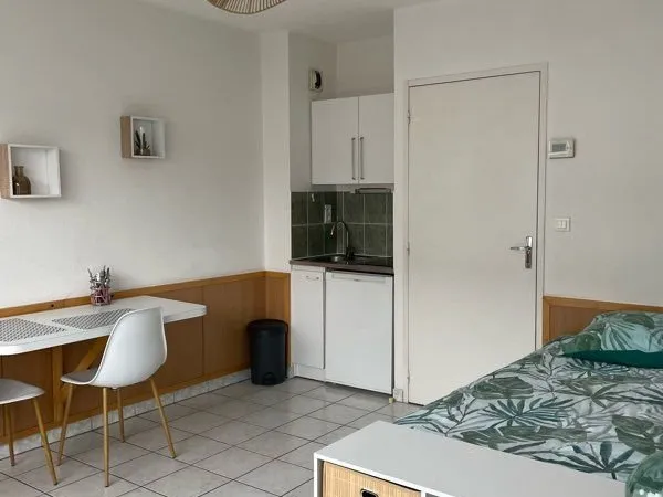Studio meublé Bourran