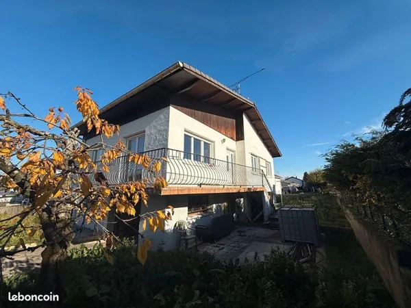 Maison 7 pièces 121 m²