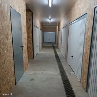 Box à louer / Garde meuble