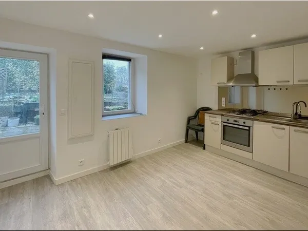 Appartement à vendre 1 pièces PERON (01) Studio lumineux rénové avec terrasse et parking