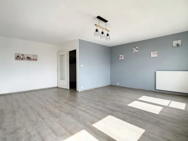 Bel et spacieuse appartement au coeur de Saint-André-les-Verg