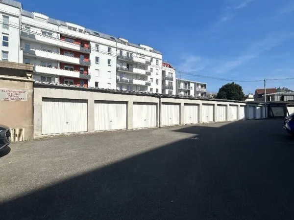 Parking / box Nantes