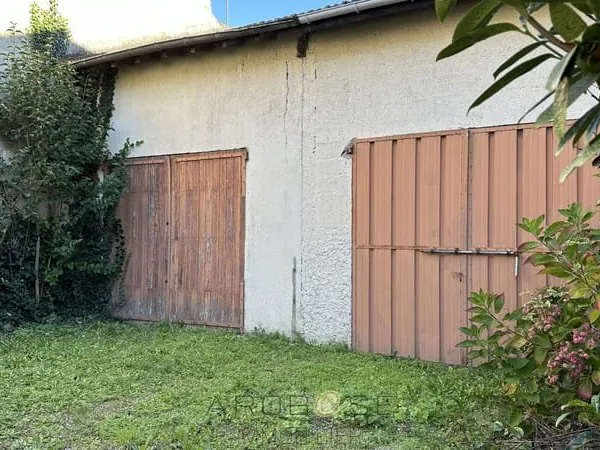 Garages avec jardin !
