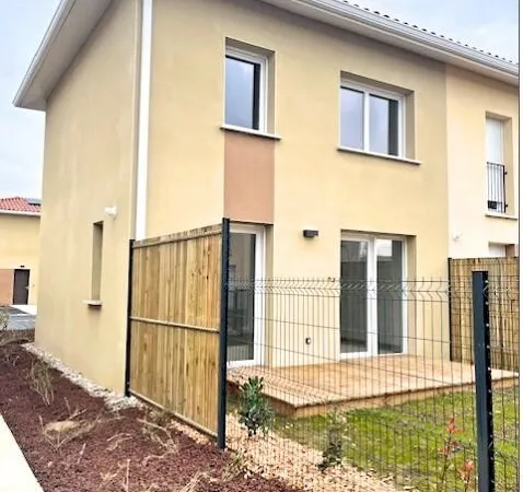 Maison Location Roques 3p 61m² 691€