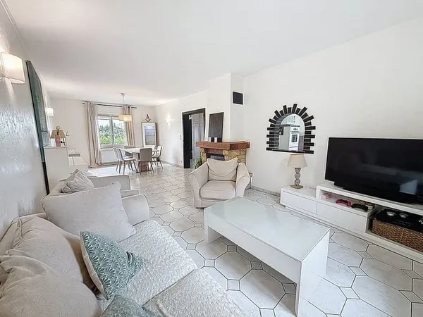 CATTENOM - Sentzich Maison 152.80 m2 sur 5,58 ares -- 399000