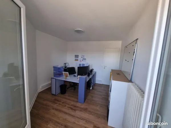Locaux professionnels 11 m² SAINT ETIENNE