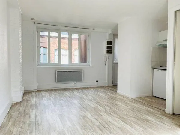 Studio 1 pièce 24 m²
