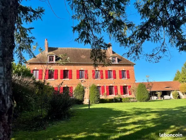 Propriété de charme XVIIe - 2 maisons + dépendances - 1h Paris - Terrain 2 483 m²