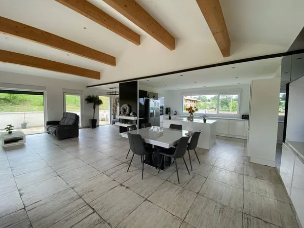 Maison 7 pièces 186 m²
