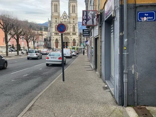 Murs commerciaux