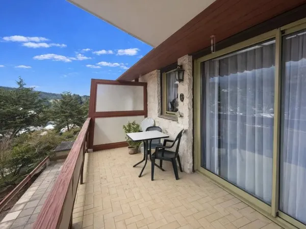 À vendre – Appartement T2 avec balcon vue montagnes + studette indépendante + garage fermé