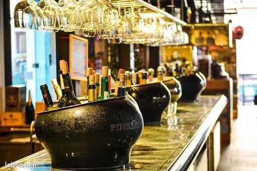 Bar, fonds de commerce 150 m² Lannion