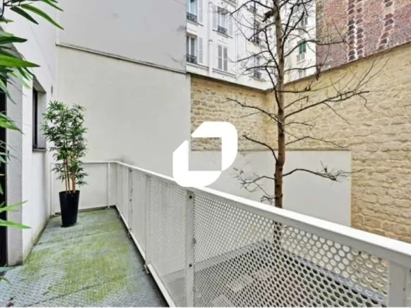 Bureaux - A LOUER - 186 m² divisibles à partir de 76 m²