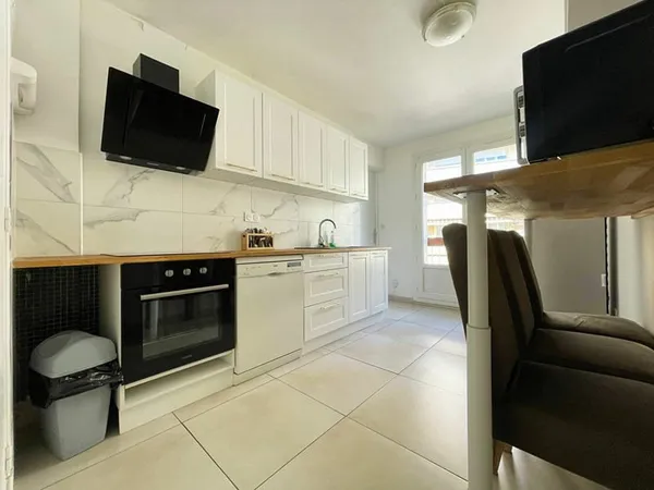 Appartement Marseille 5 pièce(s) 107 m2