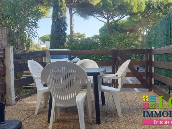 STUDIO EN REZ-DE-JARDIN AVEC PLACE DE STATIONNNEMENT