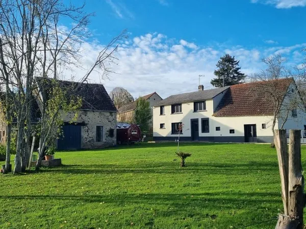 Maison de campagne avec vue dégagée !