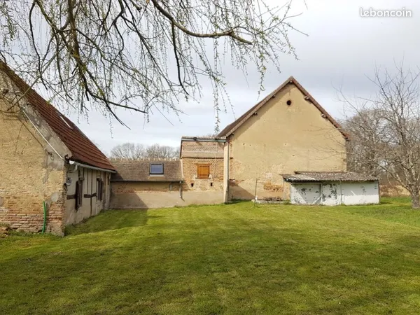 Fermette avec grange, possibiilité de projets divers, Toury-Lurcy