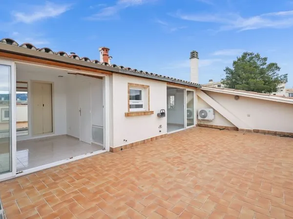 ATYPIQUE T2 TROPEZIENNE + GARAGE