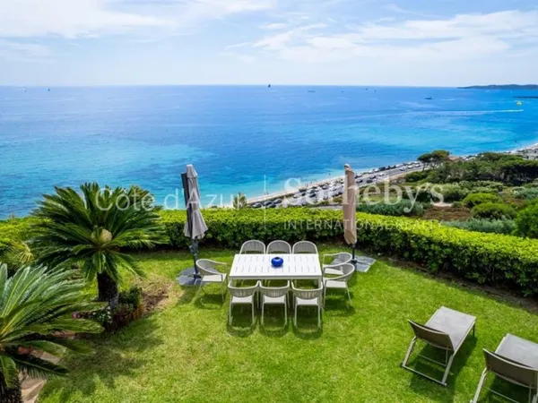 Villa vue mer à vendre Sainte-Maxime, domaine privé à 300 m de l