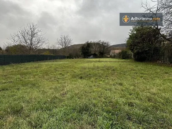 Terrain avec permis de construire à Lavelanet en Ariège.